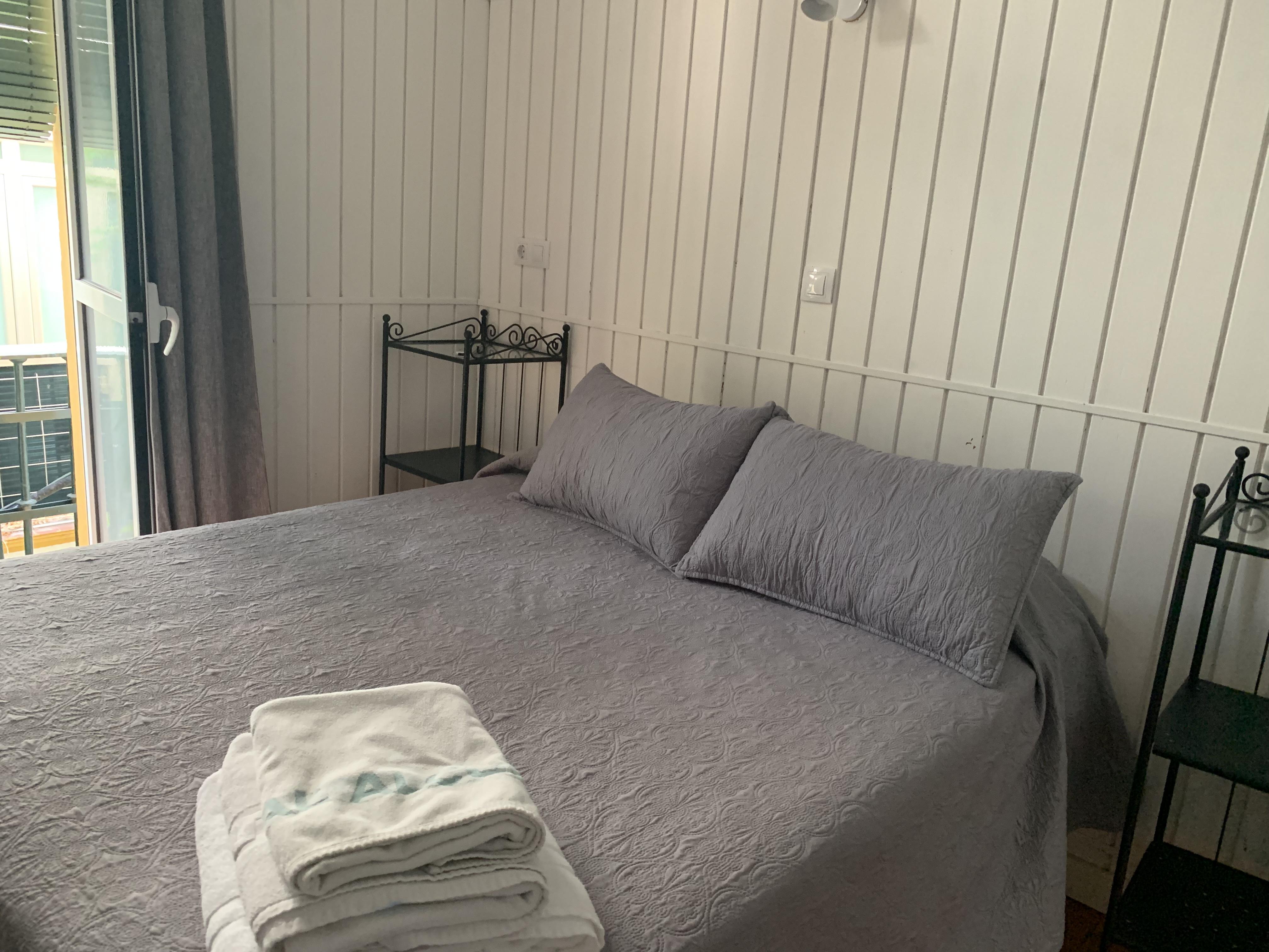 Hostal Alcobia Seville Exterior photo